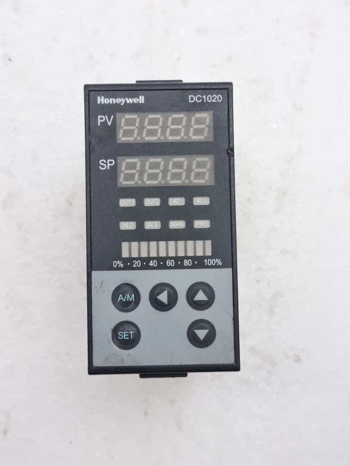 Honeywell DC1020 FU86-301000 Digital PID Controller 85-265Vac 4VA (Used Working)